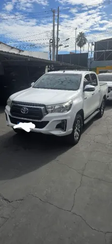 Toyota Hilux CD SRV 4X4 2.8 TDI Diesel Aut. 2017