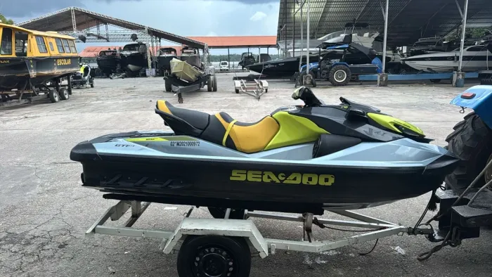 Vendo jetski 