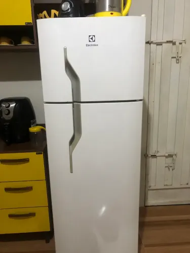 Vendo geladeira electrolux