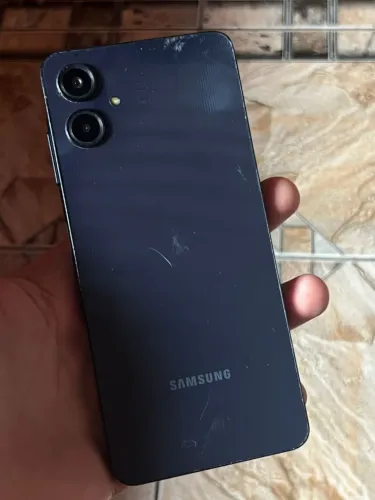 300 reais Sansung A06 celular