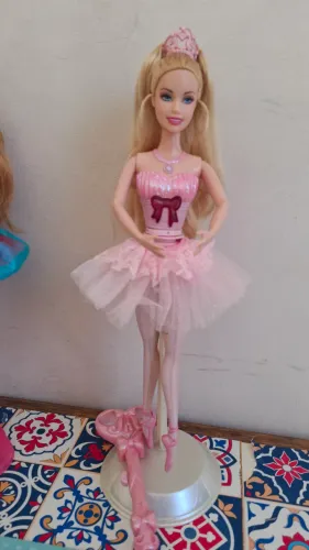 Boneca Barbie Bailarina Giratória