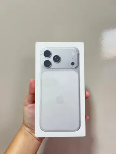 Iphone 17 pro max 256gb ( lacrado )