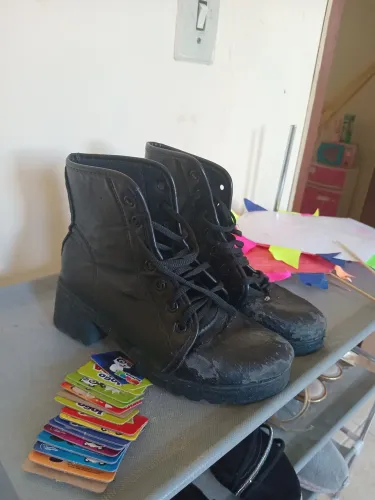 Bota tamanho 36