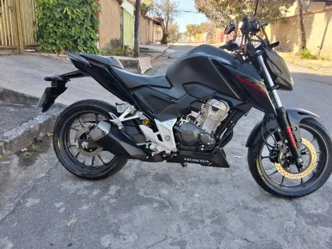 Honda CB Twister 300. Ano 2021 - Preta