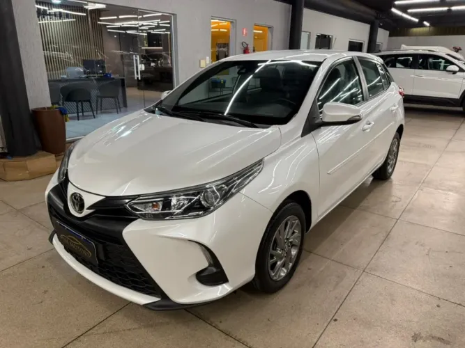 Toyota Yaris XS Connect 1.5 Flex 16V 5P AUT 2023