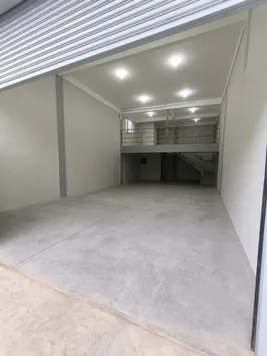 SALÃO COMERCIALDE 120M² PARA LOCAÇÃO PRÓXIMO AO PARQUE GUARACIABA EM SANTO ANDRÉ
