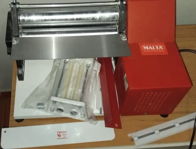 Laminador para massa elétrico 