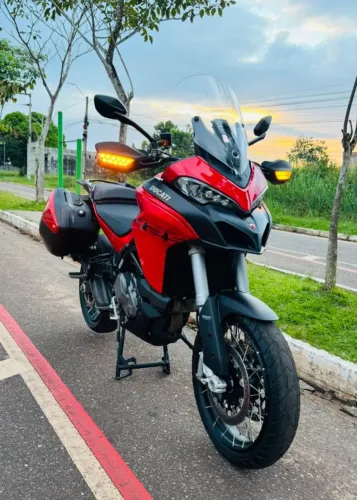 Ducati 950 V2 S