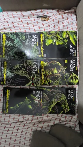 Monstro do Pântano- Alan Moore (Completo)