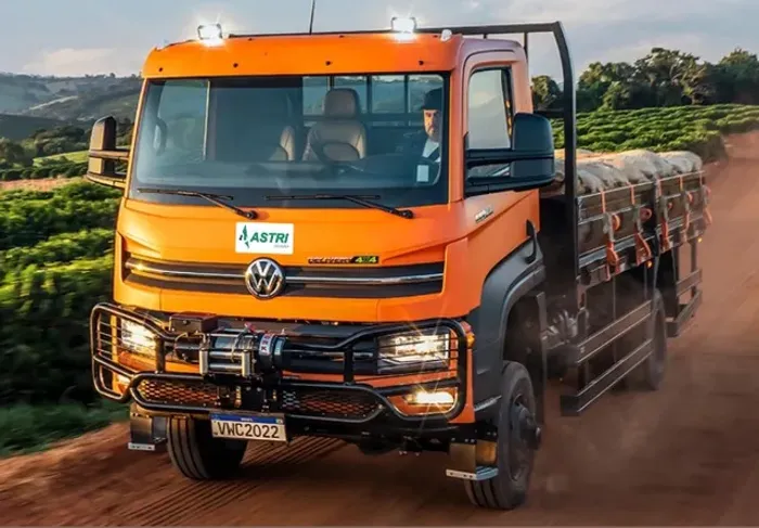 Aluguel E Locação Caminhão 4x4 Com Cabine Suplementar Carroceria