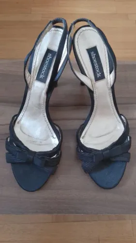 Sandálias shoestok salto alto em cetim n° 35 linda!!!