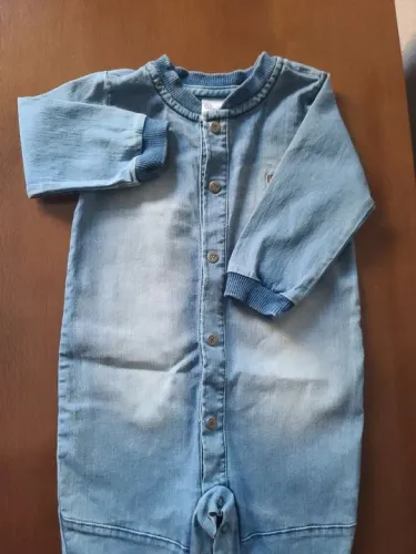 Macacão Jeans Bebê