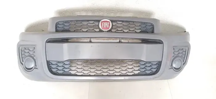 Parachoque Dianteiro Fiat Strada 2013 C/Detalhe