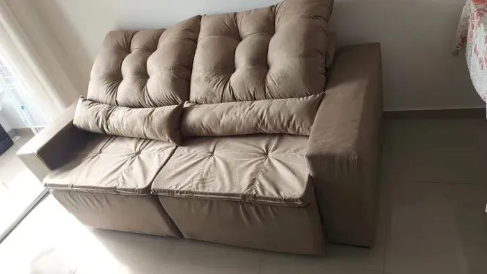 Sofá Debora com Pillow com a Largura de 2,00 Metros BRL 1.649,00 (Novo)