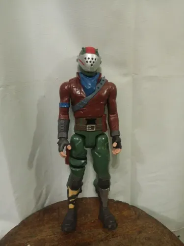 Boneco Fortnite Raptor