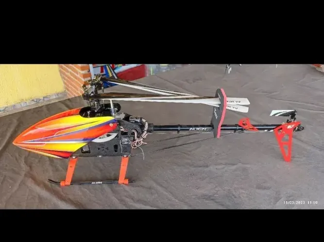 T Rex 550 Flybarlles