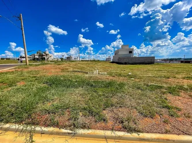 Jardins Capri, Lote Jardins Capri com 261,26 m² Quitado R$ 235.134,00