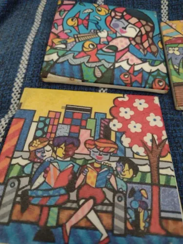 Imã de geladeira Romero Britto