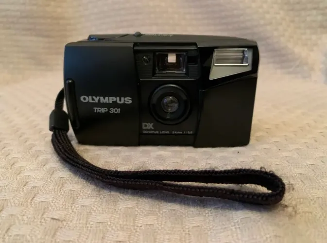 Câmera Analógica Olympus Trip 301 (Peças)