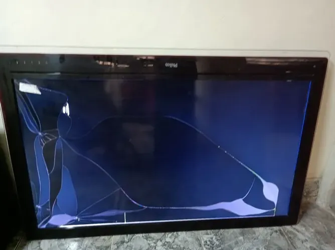 Tv Led Philco PH46 Display quebrado 