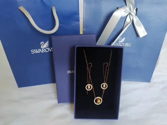 Baixouuu!!!KIT SWAROVSKI - COLAR E BRINCOS