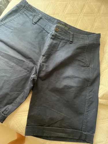 Bermudas sociais Aeropostale e tommy Hilfiger 
