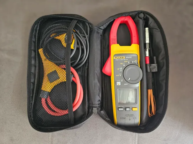 Multímetro Fluke 376 FC - TRMS Clamp Meter.