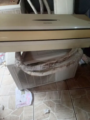 Ar condicionado 18.000 BTUs quente e frio
