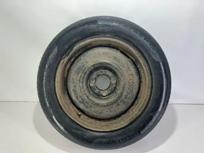 Roda estepe Vw Gol Saveiro Parati Fumagalli aro 15 c/ pneu Pirelli