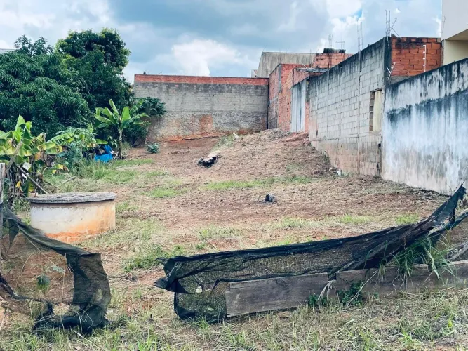 Vende-se Terreno em Cosmópolis.