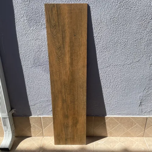 Tábua de Porcelanato Madeira