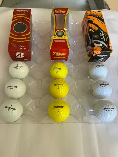 Bola De Golfe Bridgestone E Titleist Na Caixa - 9 Unidades