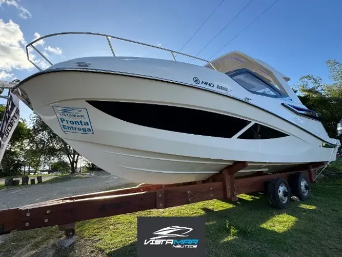 Lancha NHD 325 pés (34 pés) com parelha popa 