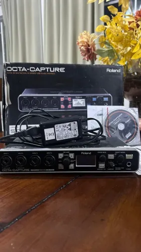 Interface De Áudio Roland Octa-capture 10x10 Midi