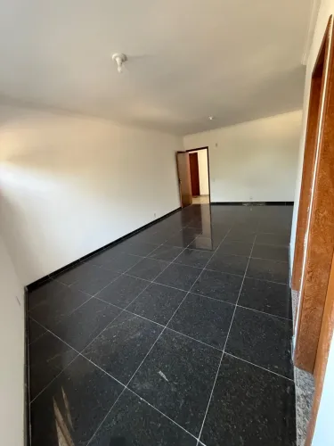 SALA COMERCIAL EM SANTA CRUZ ! 