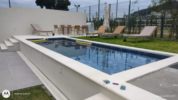 Piso de Piscina atermico