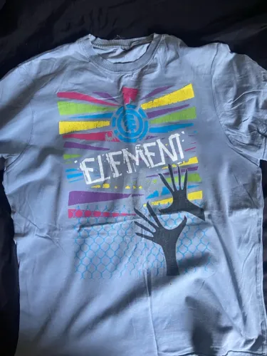 Camiseta element