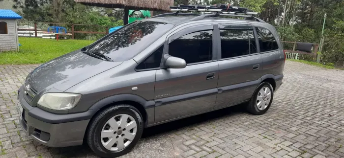 Zafira expression 2011 automática