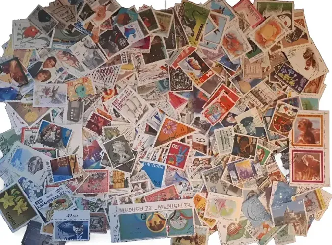 1000 selos universais diferentes para coleção