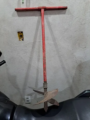 Cavadeira manual 200,00