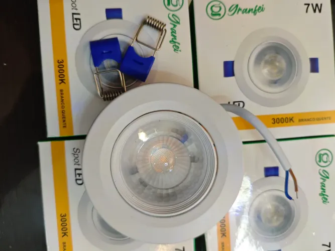 Kit 4 Spot LED 7W 3000K Branco Quente