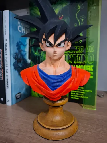 Goku - Busto - Colecionável
