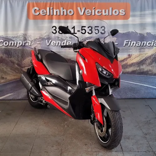 Yamaha Xmax 250 - Financio em até 48x e parcelo em 21x no cartão