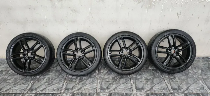 Rodas 205/45 aro 17, furacao 4x100