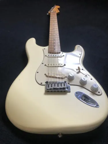 【美品】Squier Deluxe Stratocaster squier stratocaster deluxe