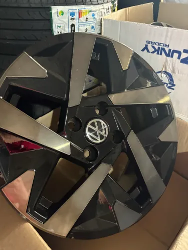 Jogo de rodas novas modelo volks r15 fumê