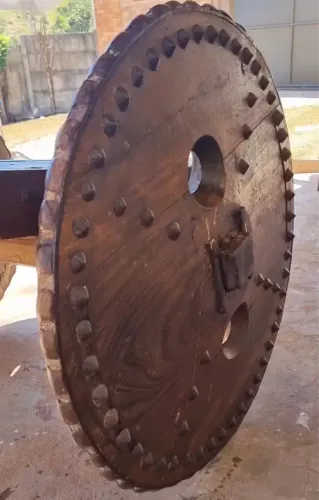 Carro de Boi antigo madeira maciça 