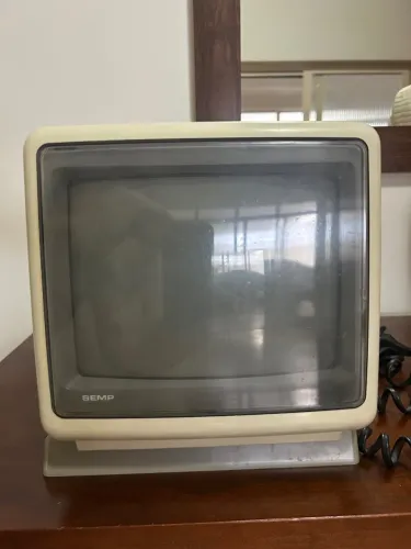 TV Semp Antiga - Retrô Modelo 1022 10 polegadas