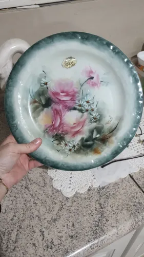 Prato em Porcelena Antigo Pintado a mão floral 26cm