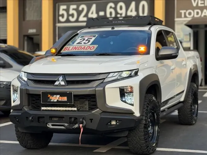 Mitsubishi L200 Triton Savana GLS 2.4 4X4 Die. AUT 2025